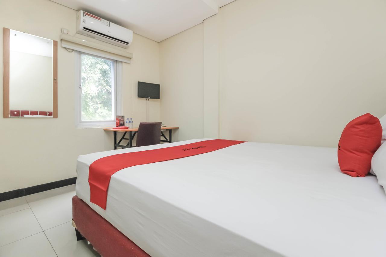 Reddoorz Plus @ Jalan Pemuda Τζακάρτα Εξωτερικό φωτογραφία