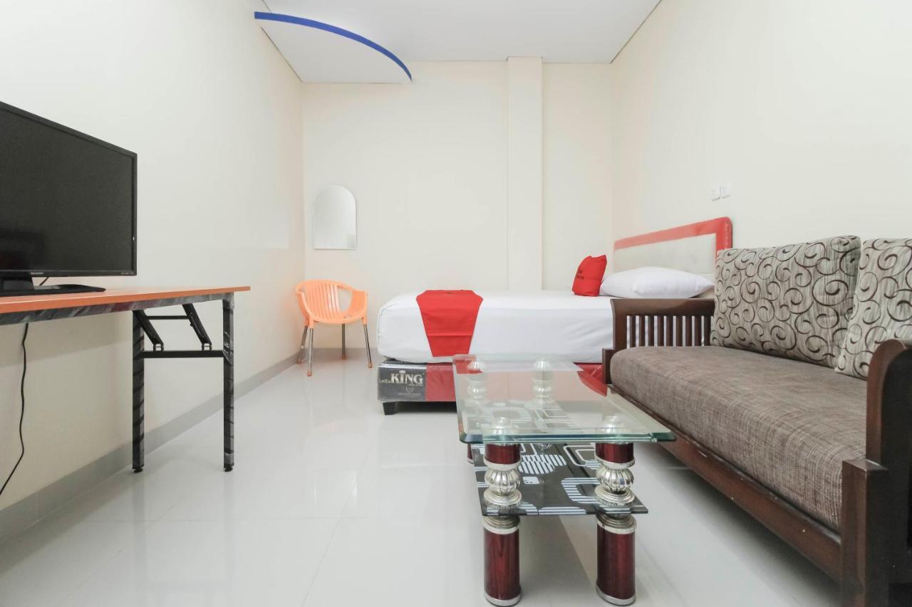 Reddoorz Plus @ Jalan Pemuda Τζακάρτα Εξωτερικό φωτογραφία